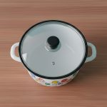 Olla Cuzqueña en Peltre 26 cm con Tapa de Vidrio